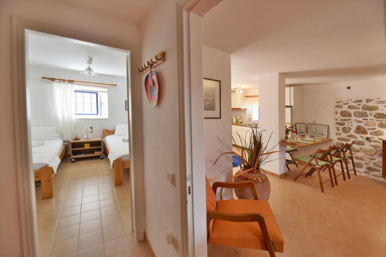 Options House Villa Hydra  Luaran gambar