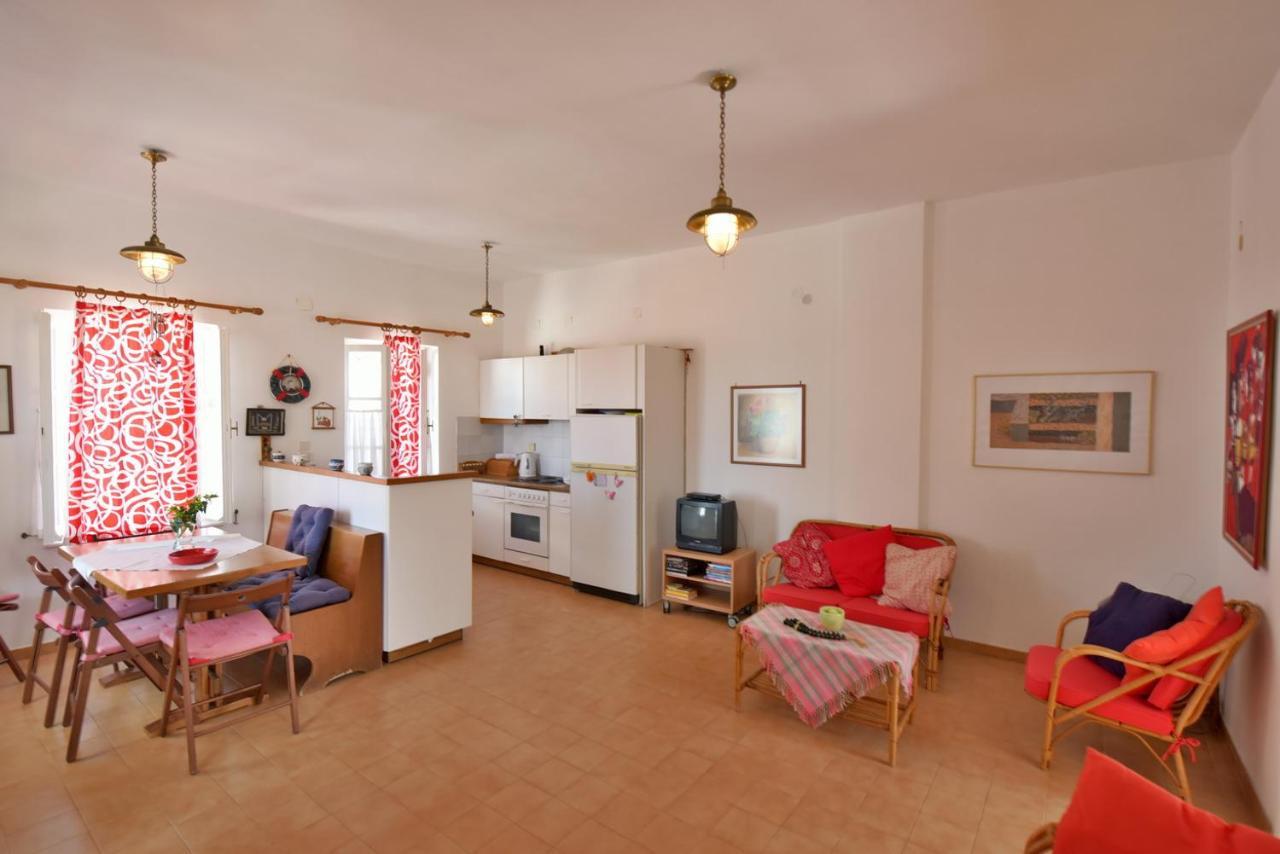 Options House Villa Hydra  Luaran gambar
