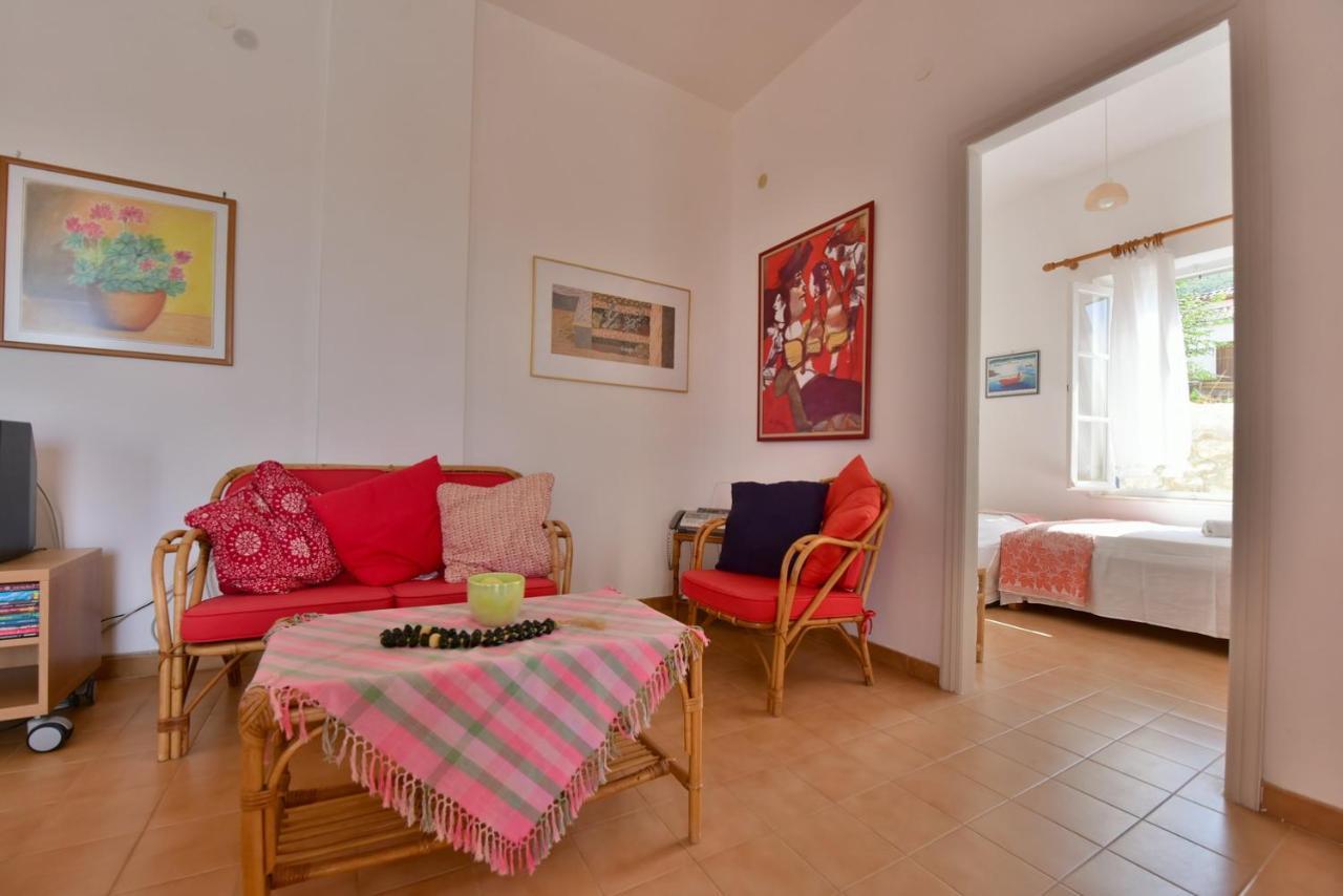 Options House Villa Hydra  Luaran gambar